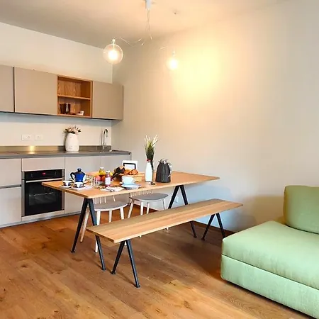 Hostdomus - Lagrange Luxury Appartement Turijn
