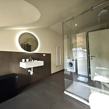 Hostdomus - Lagrange Luxury Apartment