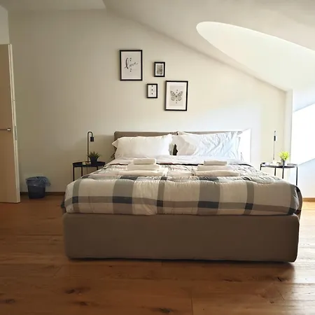 Apartment Hostdomus - Lagrange Luxury