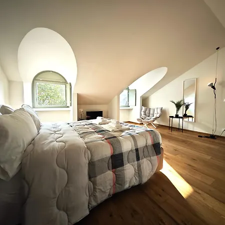Hostdomus - Lagrange Luxury * Turin