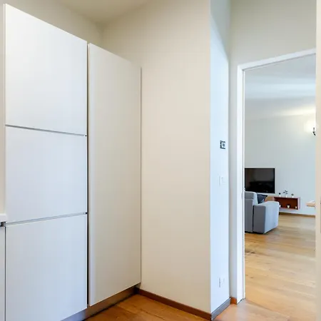 Hostdomus - Lagrange Luxury Apartamento *