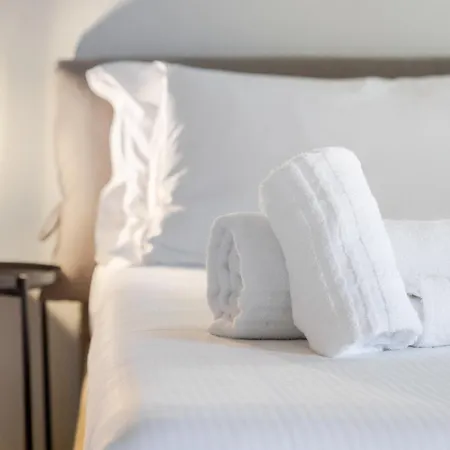 Hostdomus - Lagrange Luxury Apartamento Turín