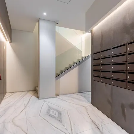 Hostdomus - Lagrange Luxury شقة *