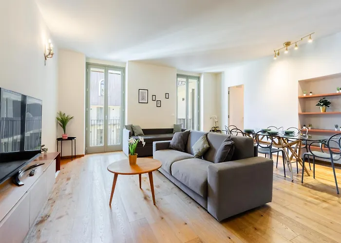 Hostdomus - Lagrange Luxury *