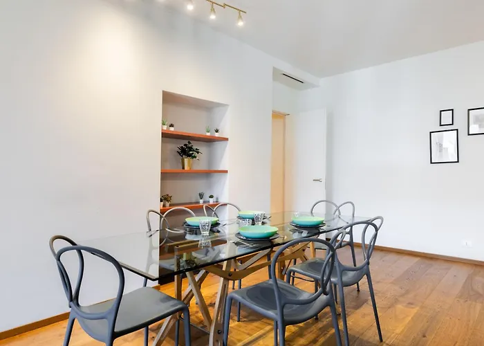 Hostdomus - Lagrange Luxury Apartment Turin