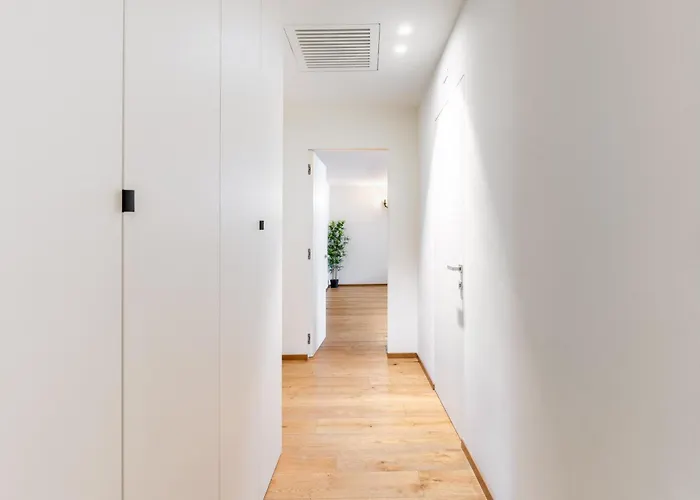 Appartement Hostdomus - Lagrange Luxury *