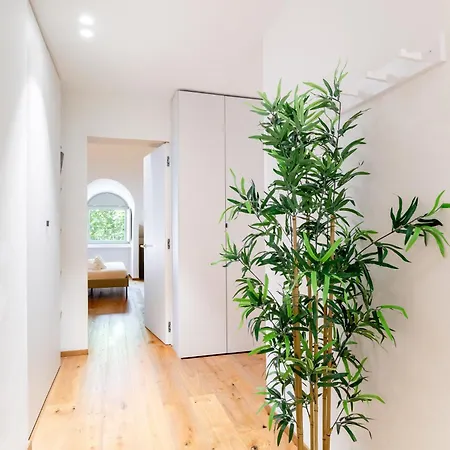 Hostdomus - Lagrange Luxury Apartamento *