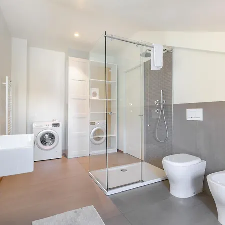 Hostdomus - Lagrange Luxury شقة تورينو