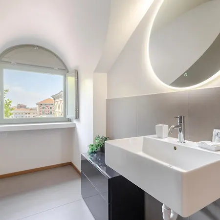 Hostdomus - Lagrange Luxury تورينو